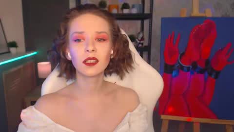 Fascinating   Eyes online show from December 30, 2024, 7:32 pm