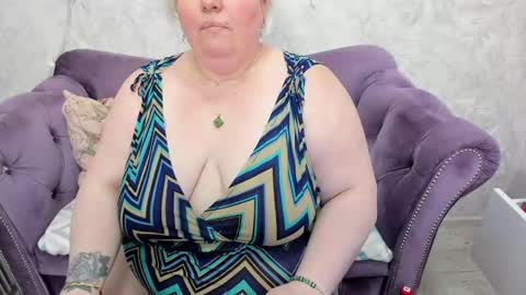 Snapshot of fashiona chatting on January 30, 2025, 6:46 am fashiona online show from January 30, 2025, 6:46 am