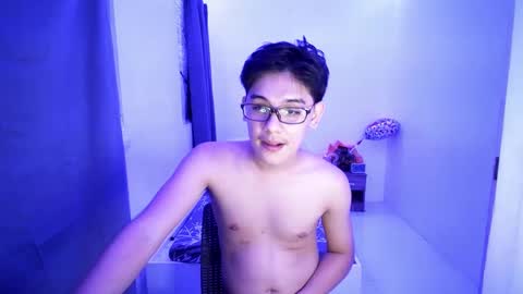 fastfucker_22 online show from March 7, 2025, 8:55 pm