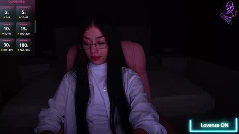 Nellie online show from December 2, 2025, 9:43 pm