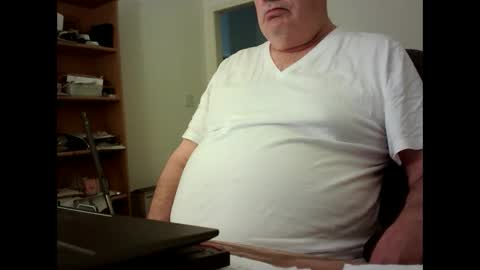 fatbellyitalian online show from October 2, 2025, 11:50 am