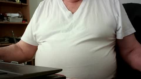 fatbellyitalian online show from November 8, 2025, 7:12 pm