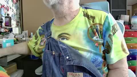 Fred. online show from December 22, 2024, 9:42 pm