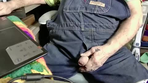 Fred. online show from December 23, 2024, 9:40 pm