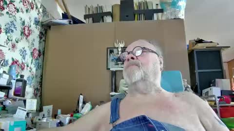 Fred. online show from December 26, 2024, 5:51 pm