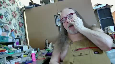 Fred. online show from January 22, 2025, 6:52 pm