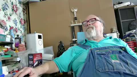 Fred. online show from February 12, 2025, 3:40 am