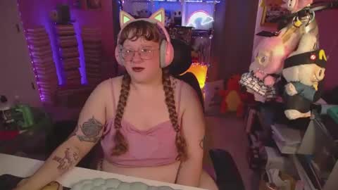 Snapshot of fatveronica chatting on June 20, 2026, 9:39 pm FatVeronica online show from June 20, 2026, 9:39 pm
