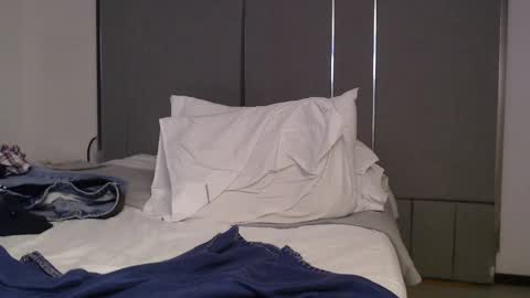 FAUSTO online show from December 8, 2024, 6:33 am