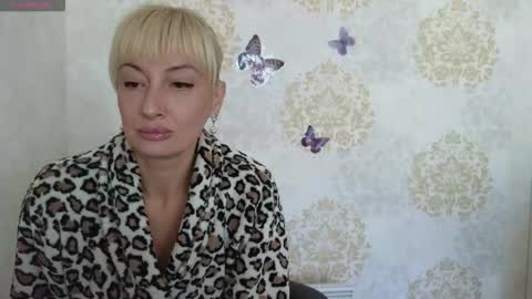 Snapshot of favorite_angel chatting on September 26, 2025, 9:13 am favorite_angel online show from September 26, 2025, 9:13 am