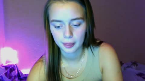 Snapshot of favorite_lovely_geneva chatting on February 25, 2025, 4:21 pm Jasminefeelings online show from February 25, 2025, 4:21 pm