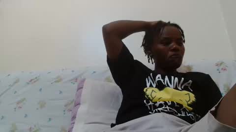 fayrie1 online show from September 14, 2025, 12:59 pm