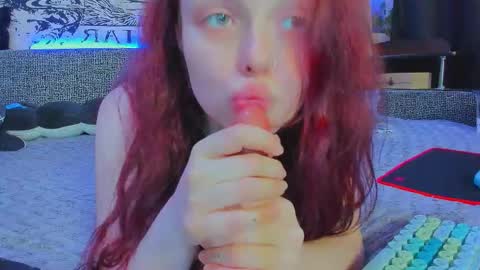 Diva online show from November 19, 2025, 2:11 am