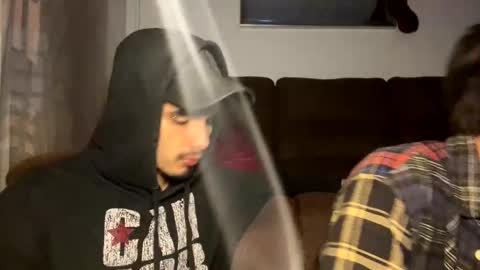 federik online show from December 17, 2024, 3:28 am