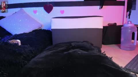 feel_the_touch online show from February 22, 2025, 12:49 am