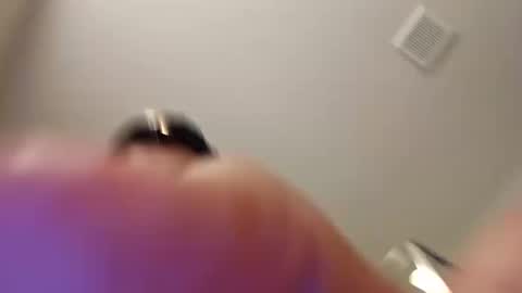 feelsbomber online show from January 27, 2025, 6:09 am