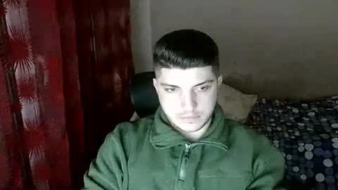 Snapshot of feet_cleaner chatting on December 28, 2024, 11:05 pm Slut-Boy online show from December 28, 2024, 11:05 pm