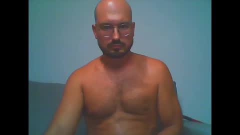 feetkiller online show from September 12, 2025, 9:04 pm