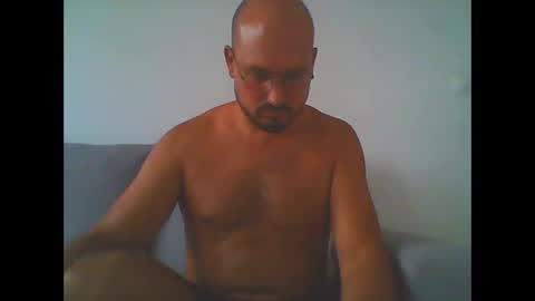 feetkiller online show from September 21, 2025, 3:46 pm
