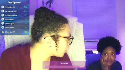 Snapshot of feetnymph chatting on January 29, 2025, 4:26 am Soley online show from January 29, 2025, 4:26 am