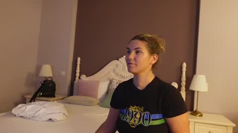 FeliciaKrige online show from February 5, 2025, 9:29 pm