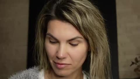 FeliciaKrige online show from April 18, 2026, 7:29 pm