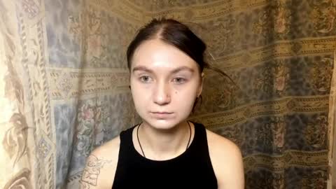 Lola online show from April 2, 2026, 9:01 pm