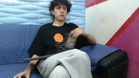 Felipe Browns online show from January 12, 2025, 1:37 pm