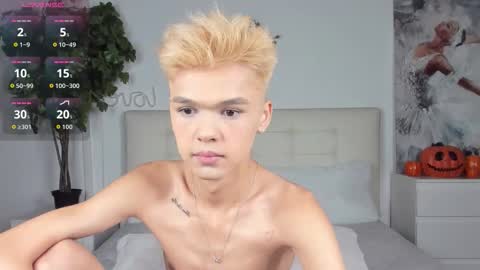 Snapshot of felix_rey chatting on November 8, 2025, 5:34 pm Felix online show from November 8, 2025, 5:34 pm