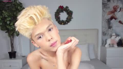 Snapshot of felix_rey chatting on December 4, 2025, 6:16 pm Felix online show from December 4, 2025, 6:16 pm