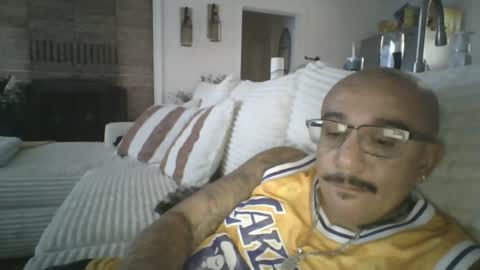 Snapshot of felixrlarios25 chatting on July 21, 2026, 5:15 pm felixrlarios25 online show from July 21, 2026, 5:15 pm