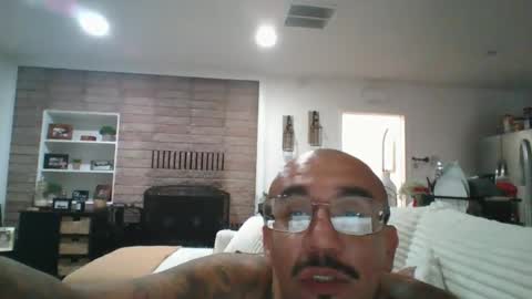 Snapshot of felixrlarios25 chatting on July 28, 2026, 5:03 am felixrlarios25 online show from July 28, 2026, 5:03 am