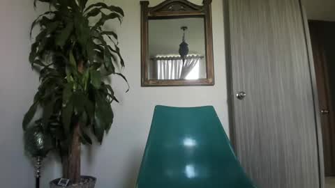 FelixSantos online show from January 19, 2025, 8:41 pm