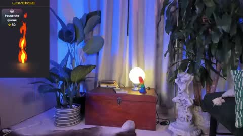 FelixSantos online show from September 22, 2025, 11:51 pm