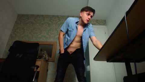 FelixStark online show from October 17, 2025, 4:26 am