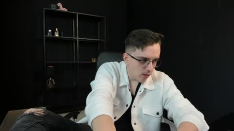 FelixStark online show from May 3, 2026, 5:13 am