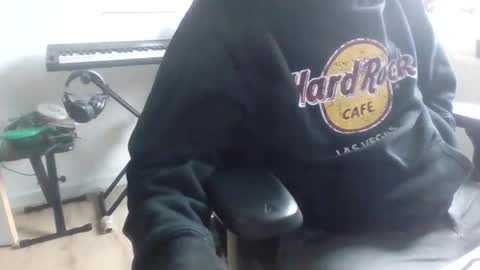 fem_alice_louis_dom online show from October 1, 2025, 8:42 am