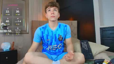 Snapshot of femboy_max chatting on September 13, 2025, 12:38 pm Femboy Max online show from September 13, 2025, 12:38 pm