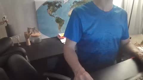 femdomsubby online show from February 18, 2026, 11:06 am