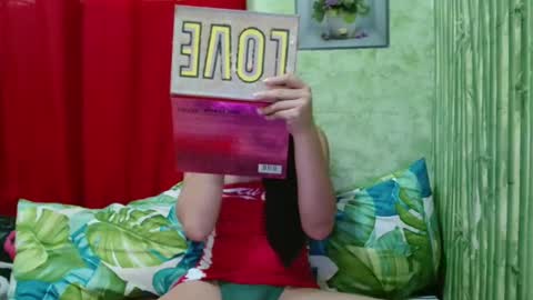 feminine_tsx online show from January 16, 2025, 12:02 am