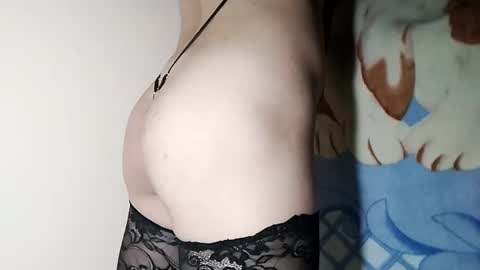 Snapshot of femlind chatting on October 10, 2025, 5:39 am femlind online show from October 10, 2025, 5:39 am