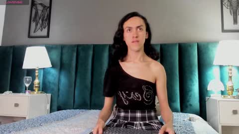Snapshot of fenix_karoll chatting on December 7, 2024, 12:02 pm Karol online show from December 7, 2024, 12:02 pm