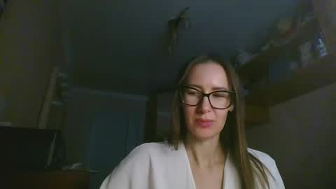 feraliss online show from December 18, 2025, 11:27 am