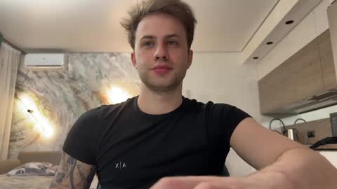 ferminlune online show from April 9, 2026, 5:07 pm