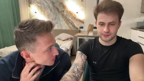 ferminlune online show from April 10, 2026, 6:34 pm