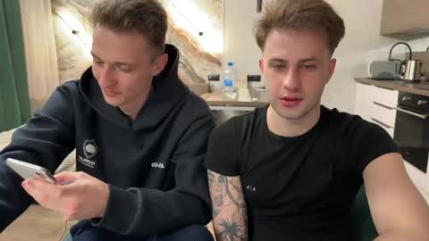 ferminlune online show from April 16, 2026, 5:58 pm