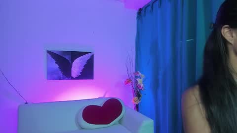 FernandaEloisa online show from December 21, 2025, 10:06 pm