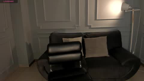 FER  online show from October 15, 2025, 2:17 pm