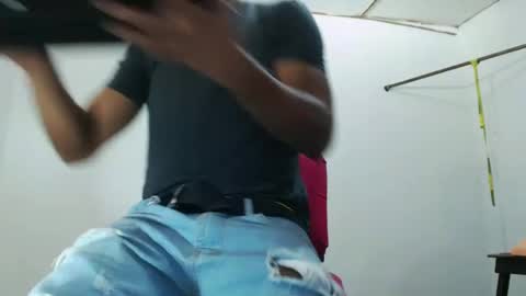 fernandez_latinblack online show from January 16, 2025, 3:02 am