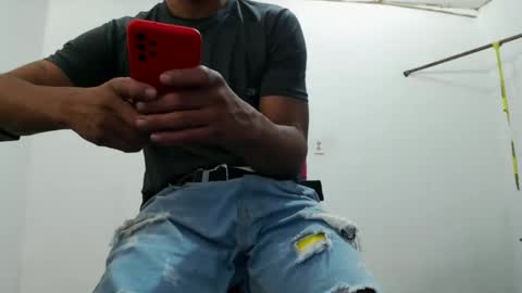 fernandez_latinblack online show from January 16, 2025, 6:14 am